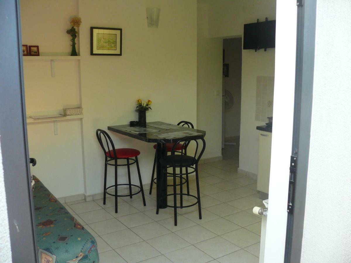 Apartment Branimir Omisalj ภายนอก รูปภาพ